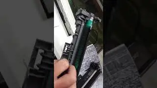 Máy in hp m102a: không lên mua ?