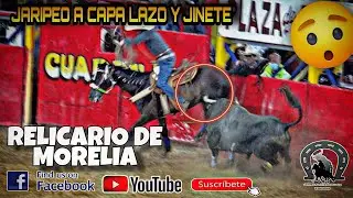 Un Caballo Alcanzado Jaripeo A Capa Lazo Y Jinete En El Relicario De Morelia Michoacan