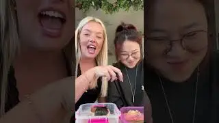 My bestie reviews my lunch box! 