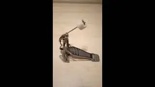 Собрал пед бас барабана из говна и палок :)