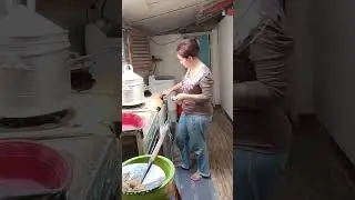 LAGI MASAK‼️BUNDA STW C4NTIK S3MOK