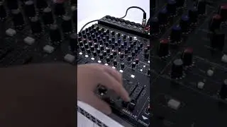 How to set up a microphone 