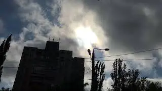 Как плывут хмары