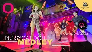 24.12.15 Maxie Singing a Pussycat Dolls Medley at O Bar