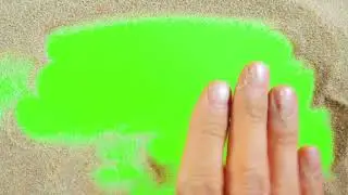 Green Screen - Sand Moving