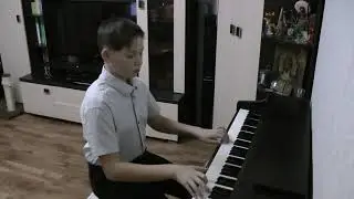 J. S. Bach Invention No. 8 in F Major. Plays Milovanov Anton