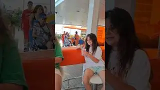 Зависаем в баре, у каждого свой коктейль #коктейли #shorts