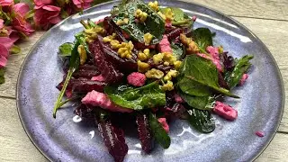 Вкусный ,полезный салат из свеклы со шпинатом