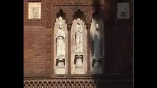 Statue della facciata: Sant'Ambrogio, San Marco, Sant'Agostino, Basilica di San Marco, Milano