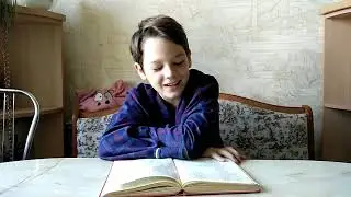58 Рабочие дробят камень 190721