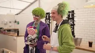 How To Eat A Cake In 2021 By Ksi | SDMN Extreme Bake Off