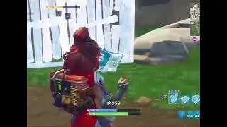 Me on Fortnite in 2018 😂