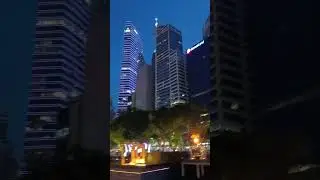 I LIGHT SINGAPORE 2023 Walking Tour Seller Selling Lighting