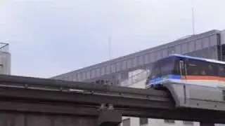 モノレール通過forcu