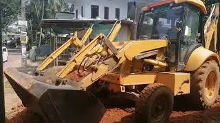 JCB / JCB makes the land ready by laying the soil