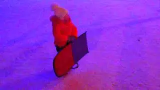 Ярослава катается с горки в Абазе / Влог.