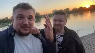 Жизнерадостная рыбалка с другом