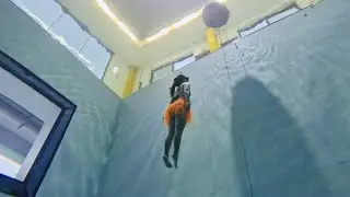 No Fin Girl’s Fun Dive with Rope