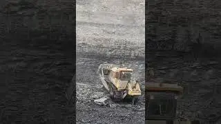 Bulldozer Tambang Batubara #komatsu #bulldozer #alatberat #viralvideo #shorts
