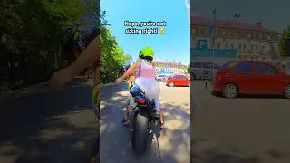She said she knew how to sit properly 😅 Taught her the right way to SIT on a motorcycle 😂 #moto