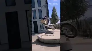 that hurts MY tailbone 🙃