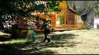 Танец с косилкой.