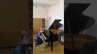 Якимова Полина И. С. Бах Маленькая прелюдия №2, К. Черни Этюд №45
