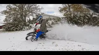 Surron In the Snow! Snow jumps!