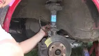 How to check the oil in the gearbox and where the filler and drain plugs are