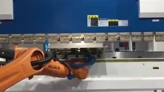 CNC bending machine with Robot KUKA