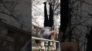 Упал на друга😡😡
