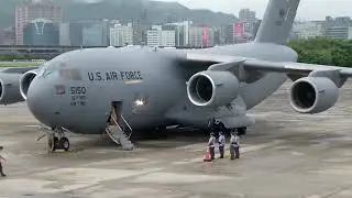 美軍C17運輸機飛抵台灣松山機場2021.06.06