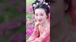The Thousand-Year Charm of Chinese Traditional Clothing: A Beautiful Young Lady Wears Hanfu
