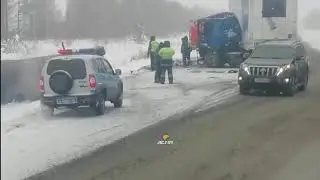 Фура загорелась в Новосибирской области
