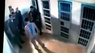 Драка Боксера с тюремщиками! Никогда не сдавайся!