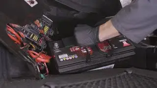 [EN] How to replace a battery | Masters of Motion