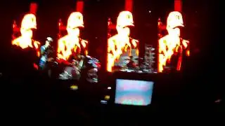 RED HOT CHILI PEPPERS @ BOGOTA 9/11/2011 ---  By The Way.