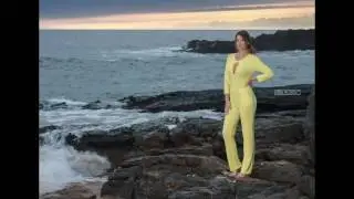 Sesión de fotos junto al mar con pequeño accidente laboral