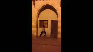 اجمد رقص فري ستايل ممكن تشوفو من مهند كريزبو في شارع المعز