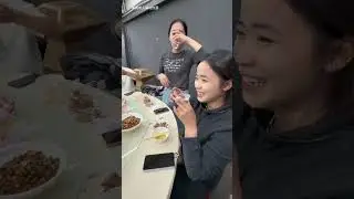 替网友问一下大炮辉他们两口子要不要留在湖北过年，留得话我家里还有一间房可以住#货车司机 #卡车女司机 #增驾ab证