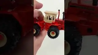 Check out these spooky Allis Chalmers 4wd toy tractors from my friends @ertlfarm & @TOMYToysTV