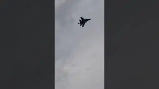 Авиашоу в Новосибирске. Реактивный сверхзвуковой Су. Восторг!