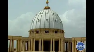 More than 30 years of life and in the Ivory Coast: this is the amazing replica of the Vatican