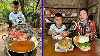 Chef Seyhak cook shrimp with fish eggs for Mom - Chef Seyhak