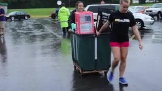 Freshmen move in day