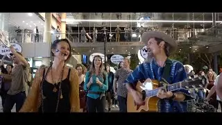 This Australian flashmob unites people in the most beautiful way...