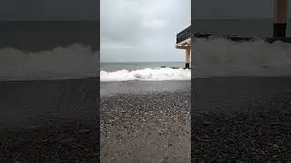 Адлер. 22.04.2023 Штормит.