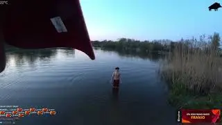 FRANIO WSKAKUJE DO ZIMNEJ WODY IRL