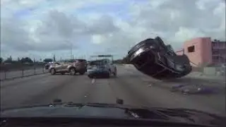 Top 10 +18 Car Crash Dashcam Compilation 2021