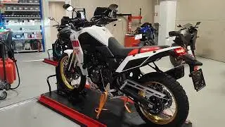 Yamaha Ténéré 700 Rally Edition 2022 Akrapovic Start engine